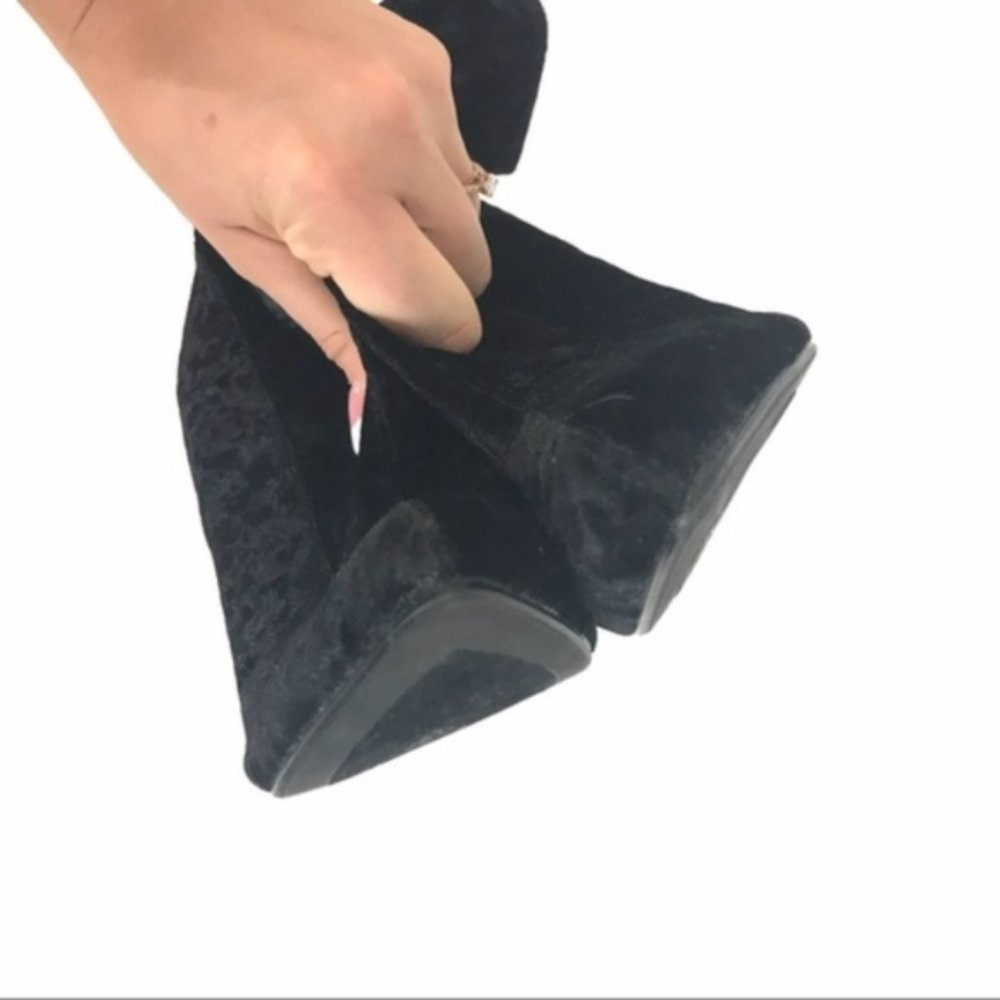 Influencer Crushed velvet black sock boots - Picture 4 of 7